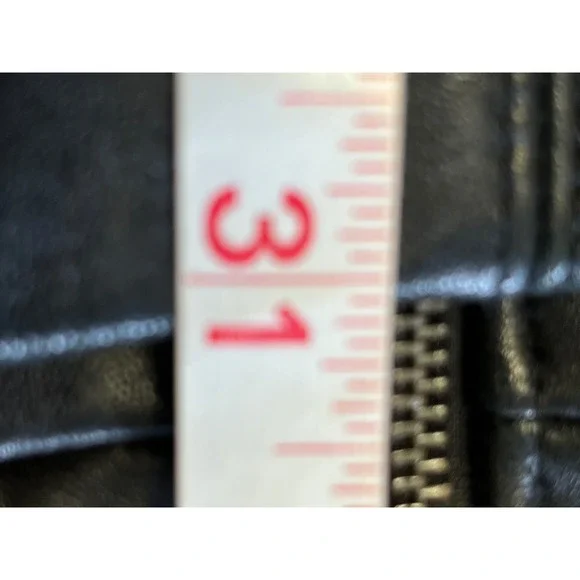 Vintage Y2K LIZ CLAIBORNE Black Leather Car Coat Jacket Zip Sz M Minimalist Goth - Picture 14 of 16